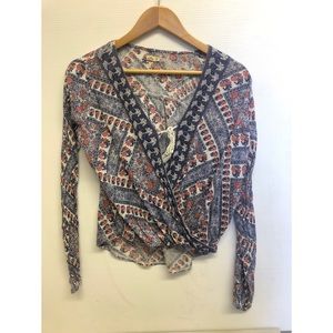 🌞Hollister XS patterned boho top
